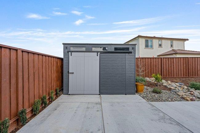 Detail Gallery Image 30 of 51 For 303 Amara Ln, Hollister,  CA 95023 - 4 Beds | 2/1 Baths