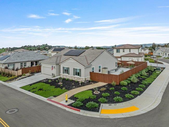 Detail Gallery Image 34 of 51 For 303 Amara Ln, Hollister,  CA 95023 - 4 Beds | 2/1 Baths