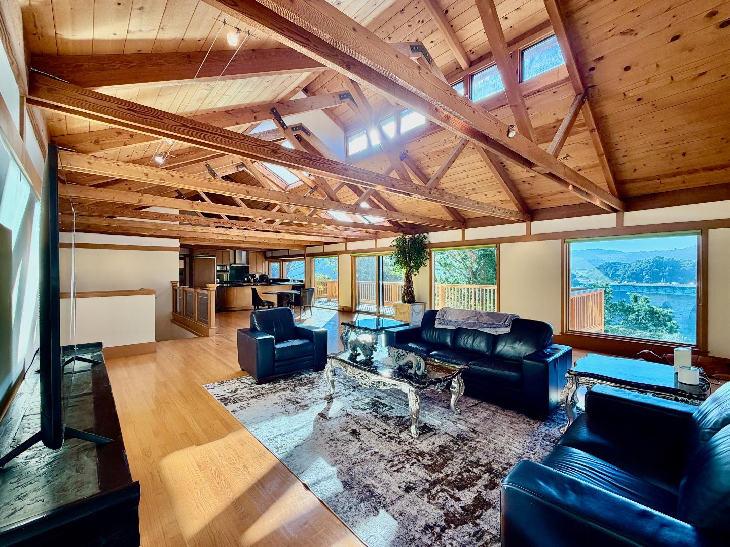 Detail Gallery Image 11 of 39 For 63 Berryessa Way, Hillsborough,  CA 94010 - 3 Beds | 3 Baths