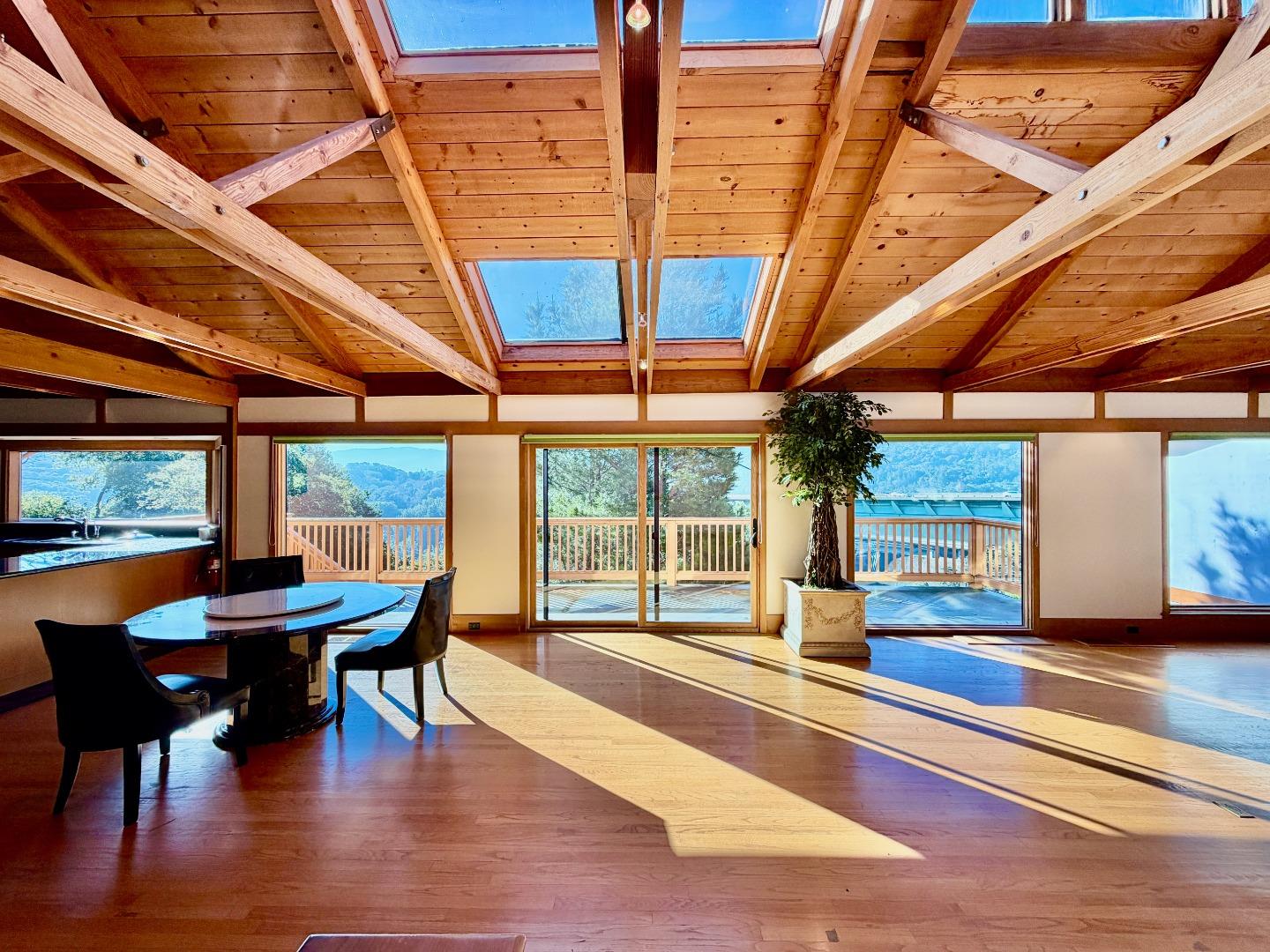 Detail Gallery Image 12 of 39 For 63 Berryessa Way, Hillsborough,  CA 94010 - 3 Beds | 3 Baths