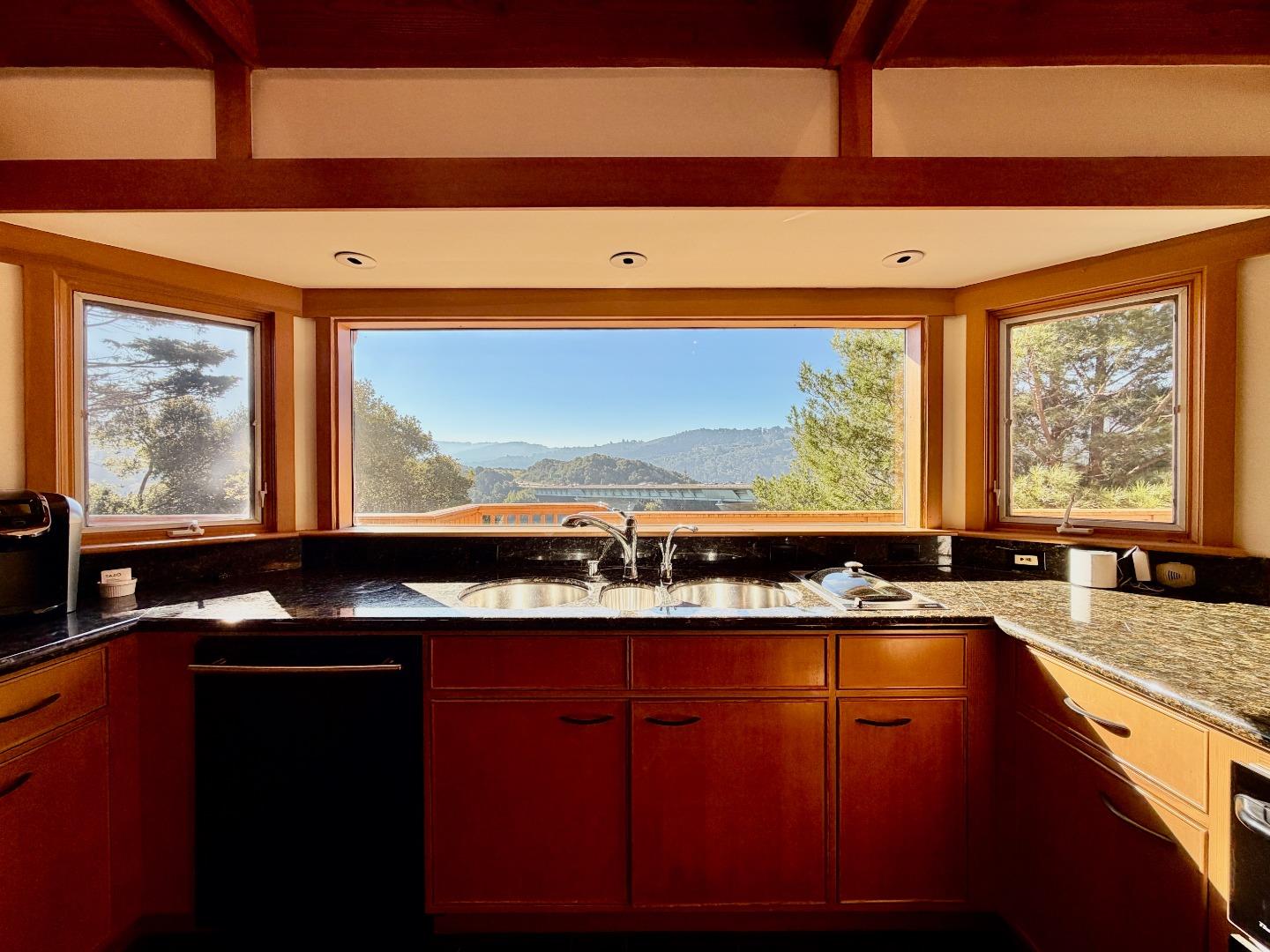 Detail Gallery Image 18 of 39 For 63 Berryessa Way, Hillsborough,  CA 94010 - 3 Beds | 3 Baths