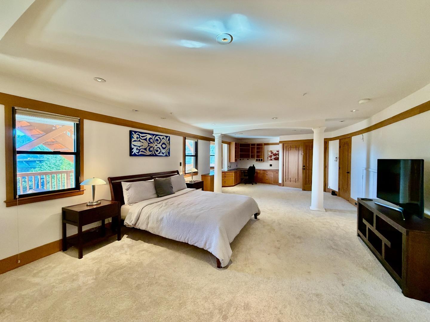 Detail Gallery Image 31 of 39 For 63 Berryessa Way, Hillsborough,  CA 94010 - 3 Beds | 3 Baths