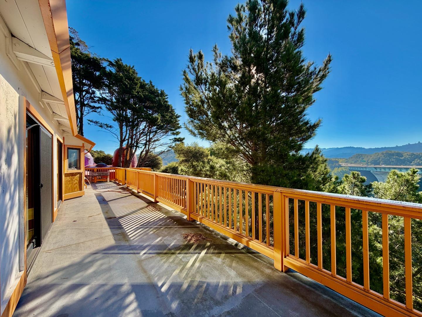 Detail Gallery Image 38 of 39 For 63 Berryessa Way, Hillsborough,  CA 94010 - 3 Beds | 3 Baths