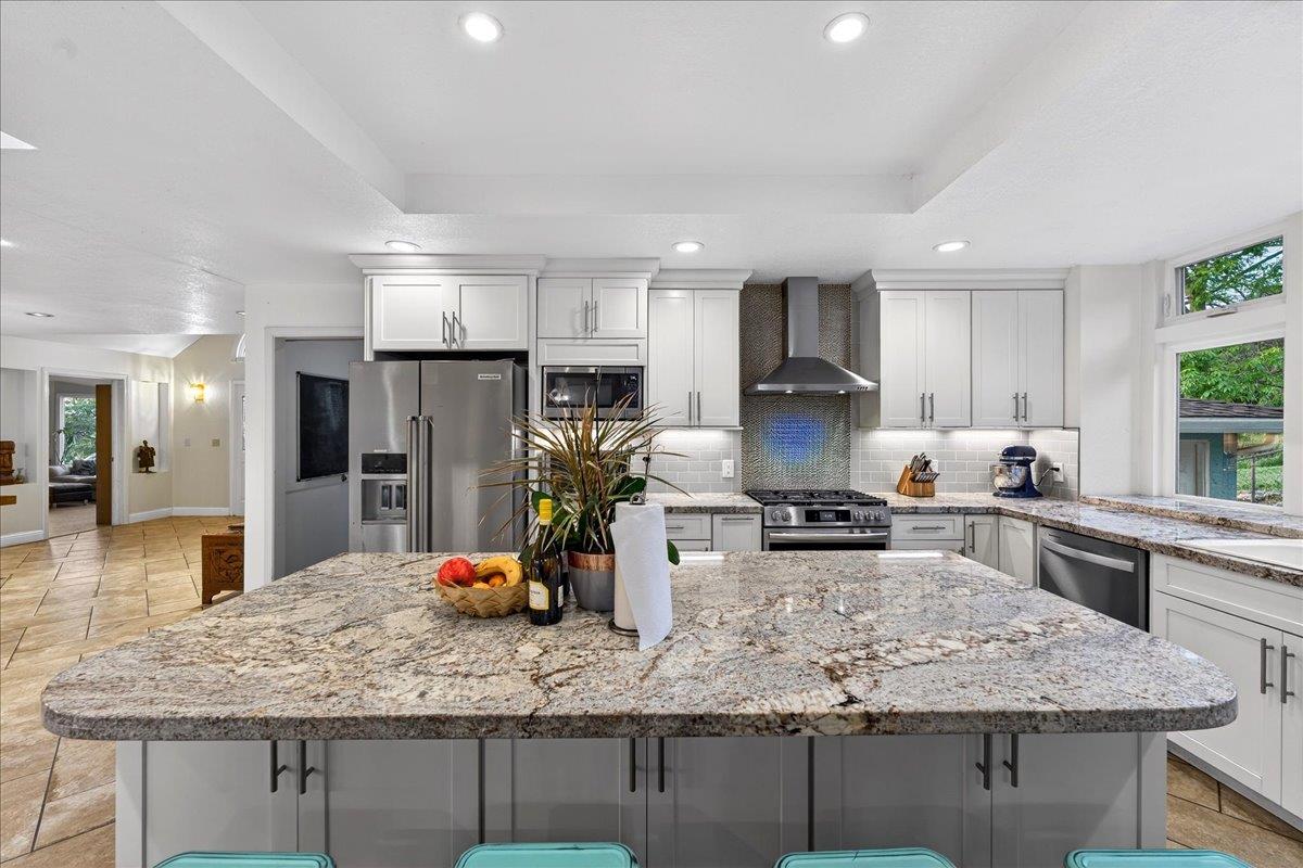 Detail Gallery Image 13 of 64 For 3633 Westview Dr, San Jose,  CA 95148 - 4 Beds | 3/1 Baths