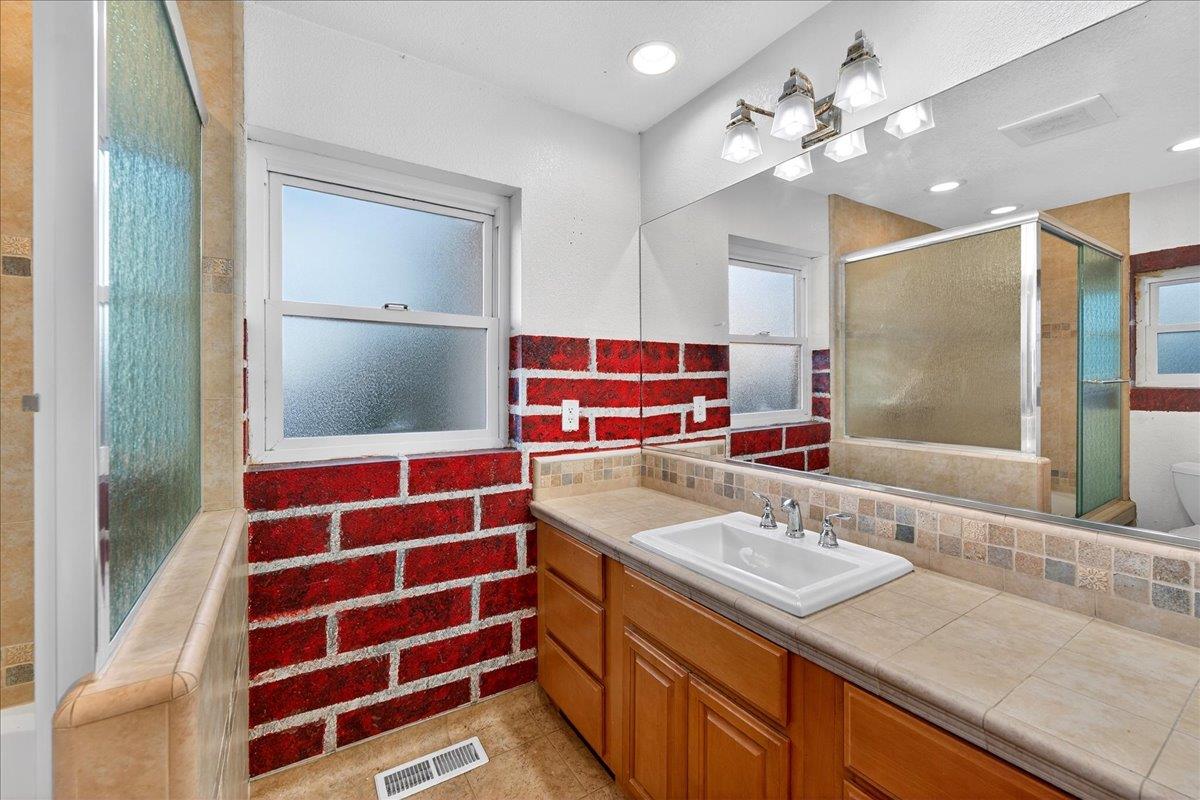 Detail Gallery Image 26 of 64 For 3633 Westview Dr, San Jose,  CA 95148 - 4 Beds | 3/1 Baths