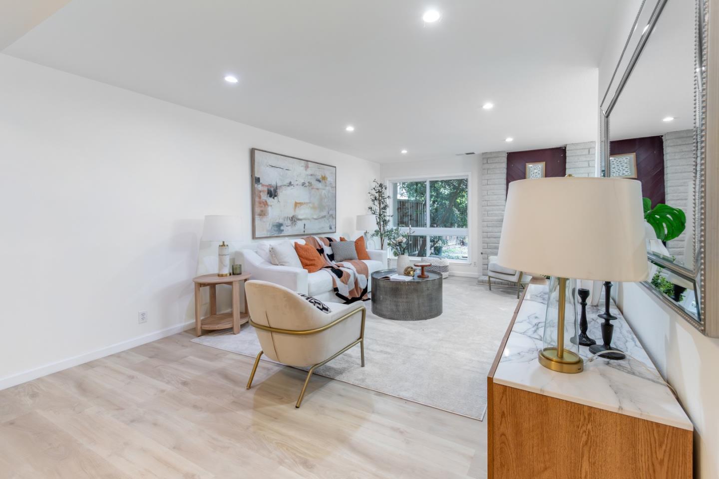 Photo #4: ML82032048 Listing: Photo #4