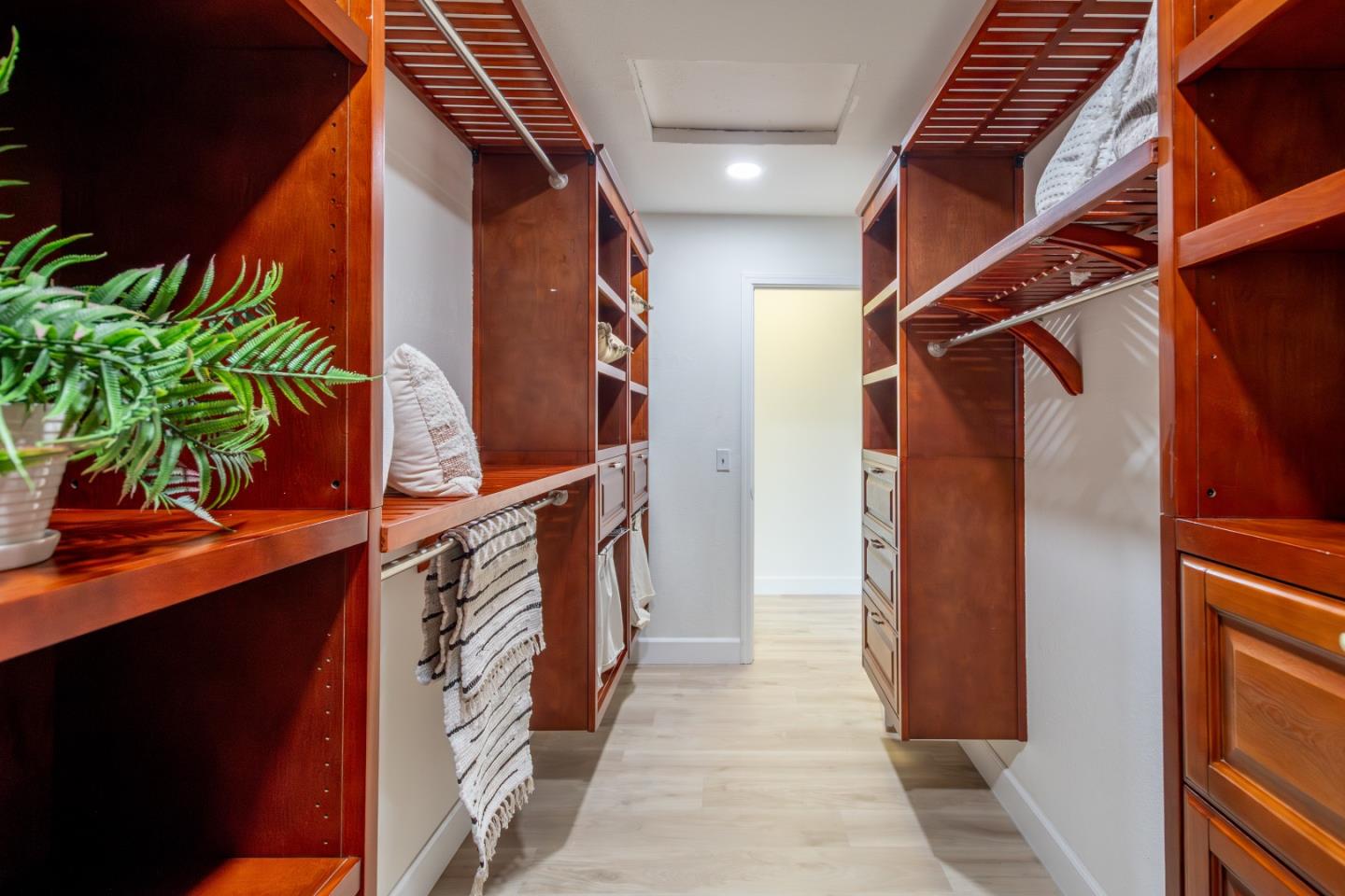 Photo #43: ML82032048 Listing: Photo #43