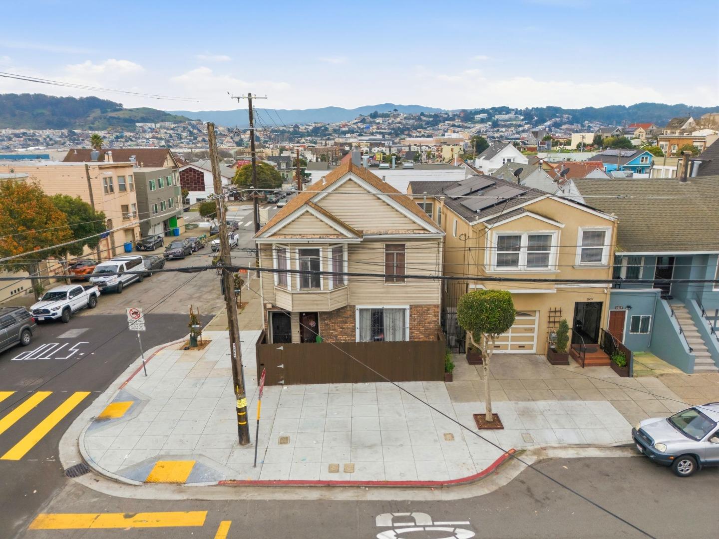 Detail Gallery Image 8 of 14 For 1601-1603 Revere Ave, San Francisco,  CA 94124 - – Beds | – Baths