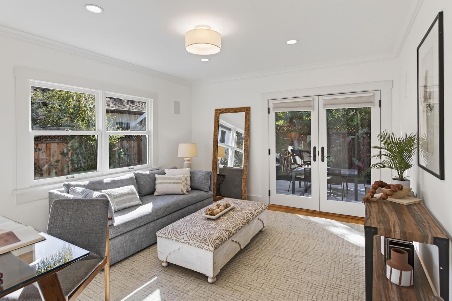 Detail Gallery Image 11 of 32 For 1032 Fulton St, Palo Alto,  CA 94301 - 4 Beds | 2 Baths