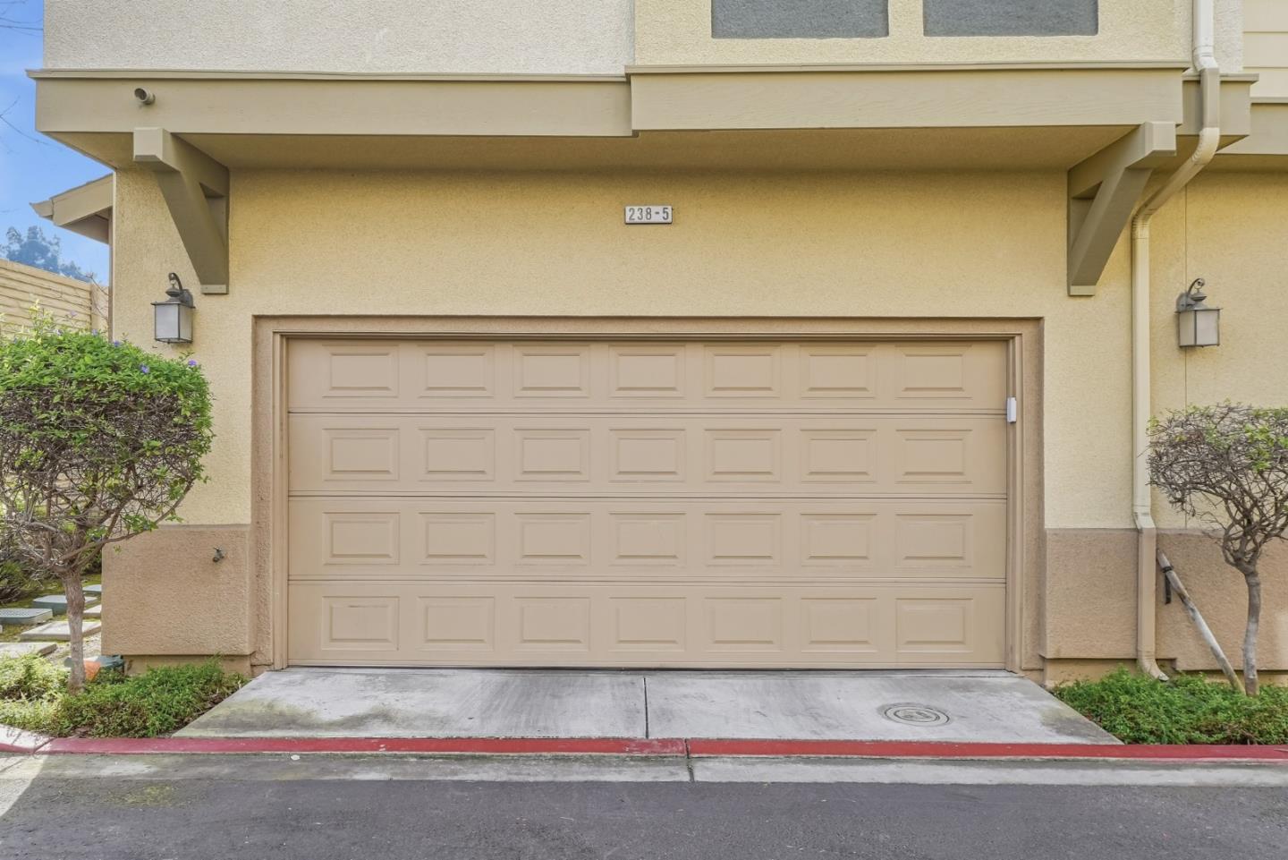 Detail Gallery Image 34 of 36 For 238 Peppermint Tree Ter #5,  Sunnyvale,  CA 94086 - 3 Beds | 3/1 Baths