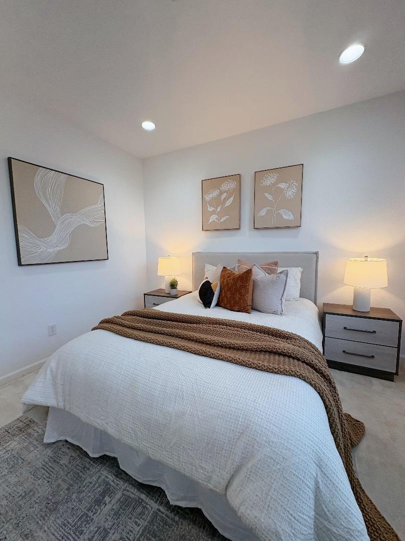 Detail Gallery Image 7 of 9 For 238 Peppermint Tree Ter #5,  Sunnyvale,  CA 94086 - 3 Beds | 3/1 Baths