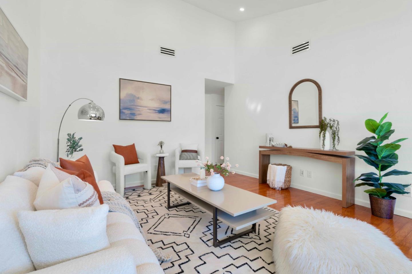 Detail Gallery Image 11 of 72 For 32490 Lake Temescal Ln, Fremont,  CA 94555 - 3 Beds | 2 Baths