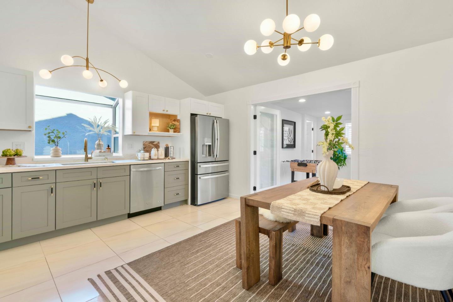 Detail Gallery Image 19 of 72 For 32490 Lake Temescal Ln, Fremont,  CA 94555 - 3 Beds | 2 Baths