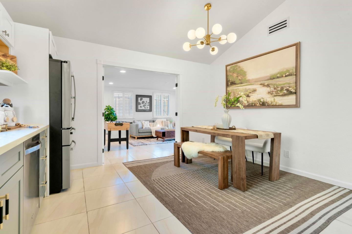 Detail Gallery Image 20 of 72 For 32490 Lake Temescal Ln, Fremont,  CA 94555 - 3 Beds | 2 Baths