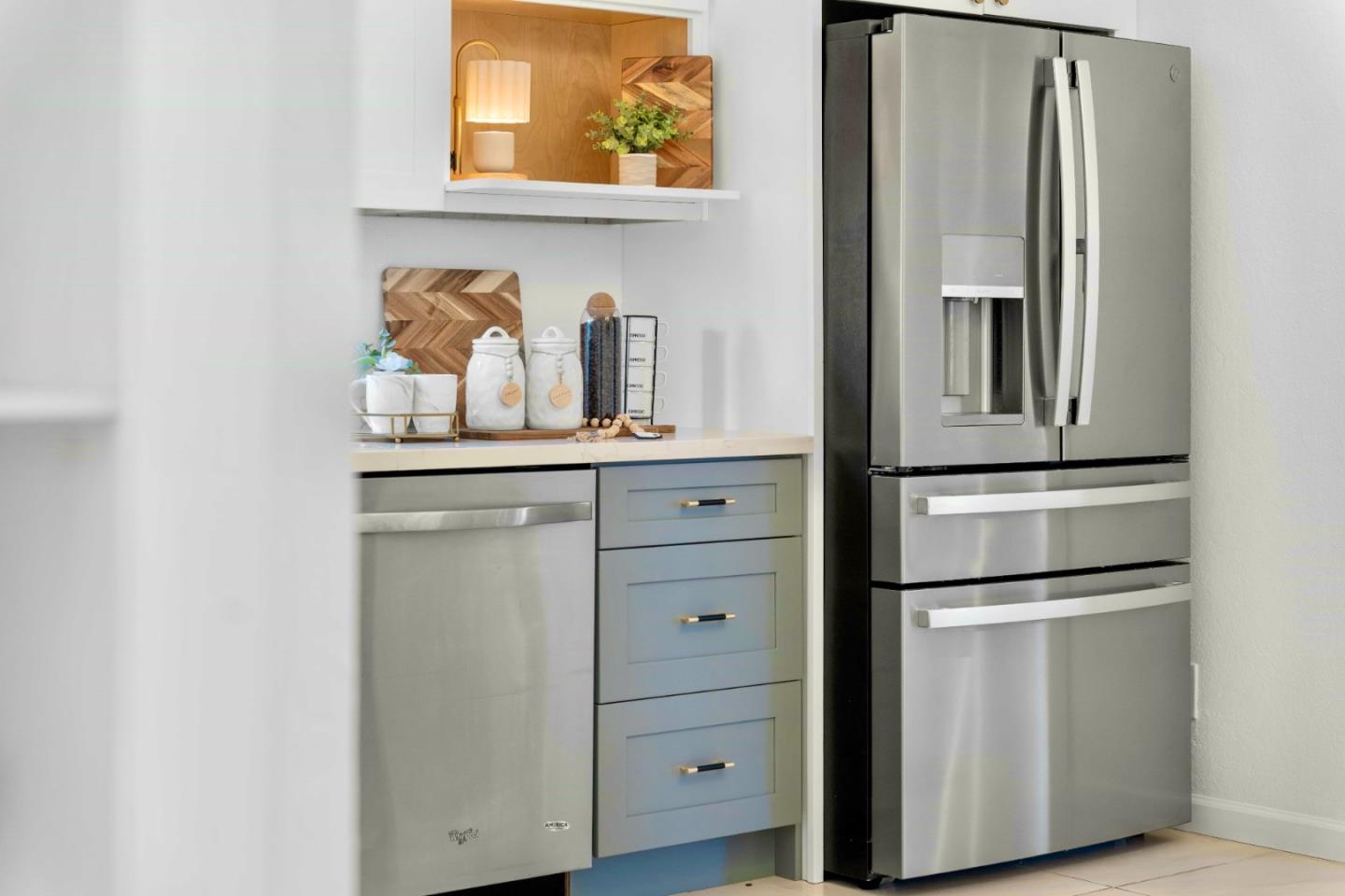 Detail Gallery Image 22 of 72 For 32490 Lake Temescal Ln, Fremont,  CA 94555 - 3 Beds | 2 Baths