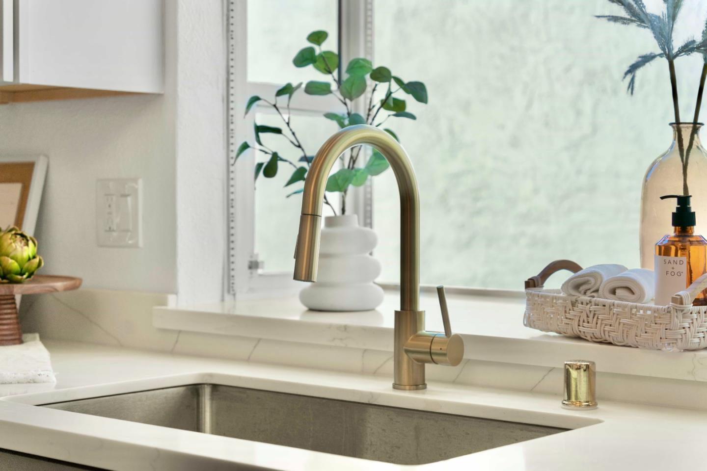 Detail Gallery Image 23 of 72 For 32490 Lake Temescal Ln, Fremont,  CA 94555 - 3 Beds | 2 Baths