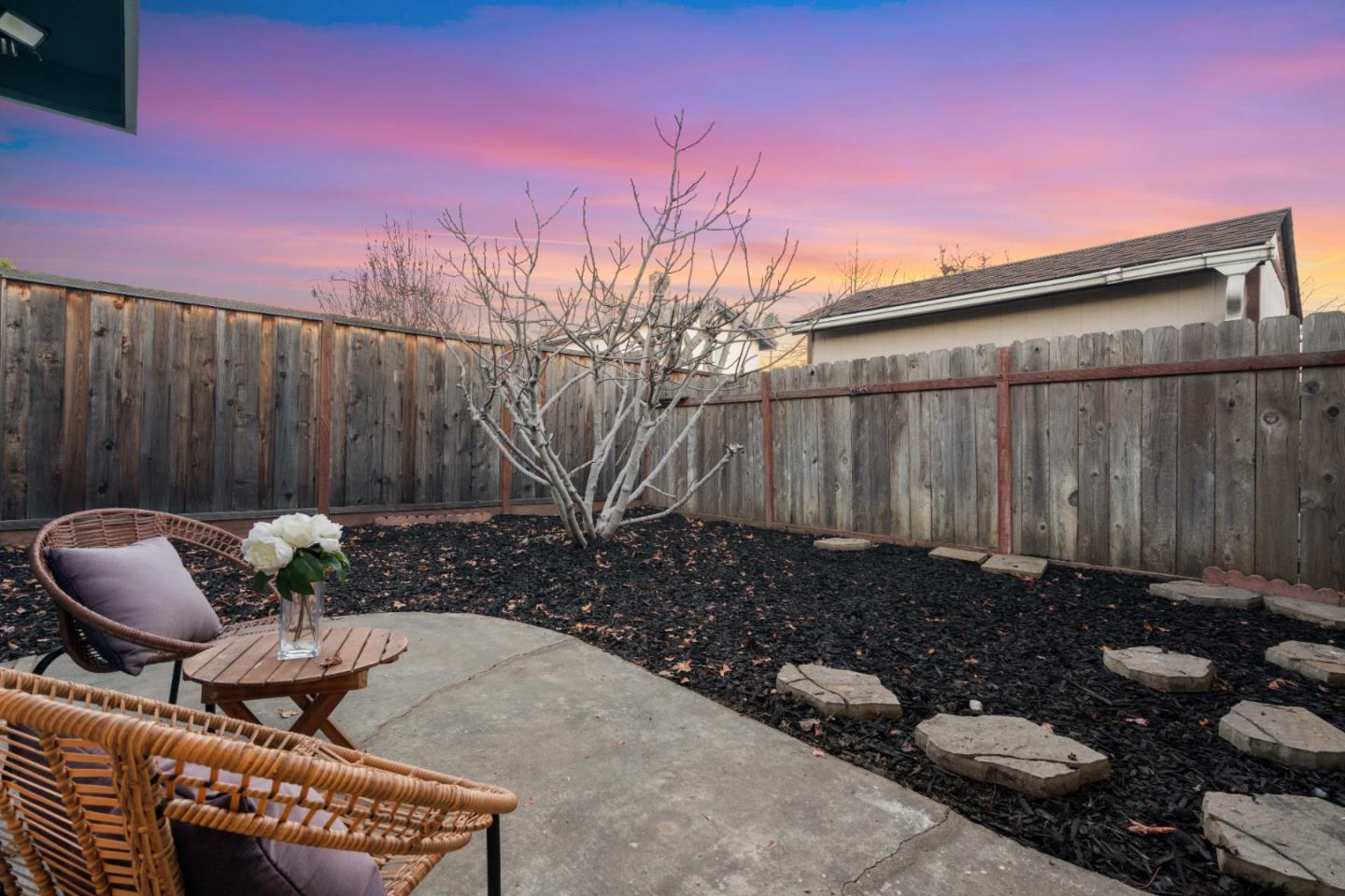 Detail Gallery Image 41 of 72 For 32490 Lake Temescal Ln, Fremont,  CA 94555 - 3 Beds | 2 Baths