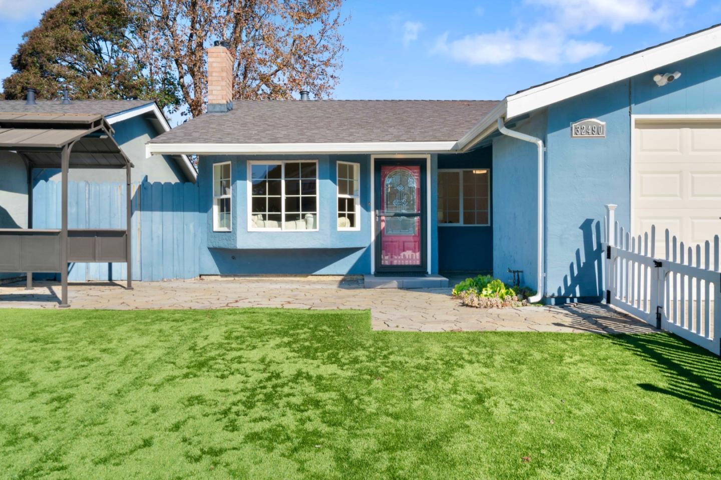 Detail Gallery Image 44 of 72 For 32490 Lake Temescal Ln, Fremont,  CA 94555 - 3 Beds | 2 Baths