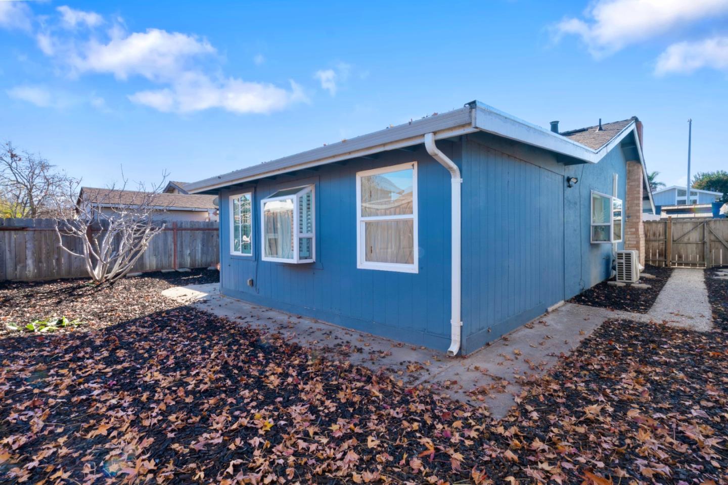 Detail Gallery Image 49 of 72 For 32490 Lake Temescal Ln, Fremont,  CA 94555 - 3 Beds | 2 Baths