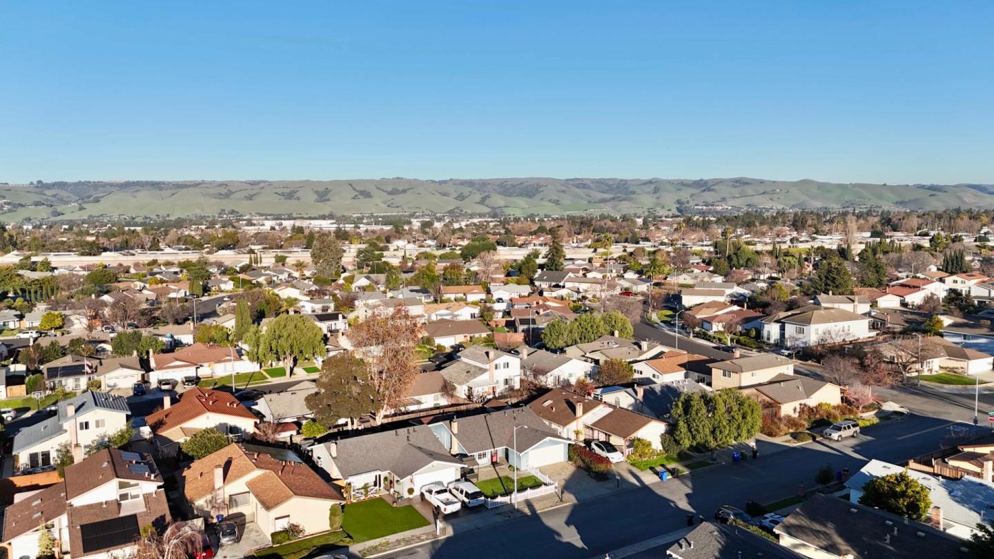 Detail Gallery Image 56 of 72 For 32490 Lake Temescal Ln, Fremont,  CA 94555 - 3 Beds | 2 Baths