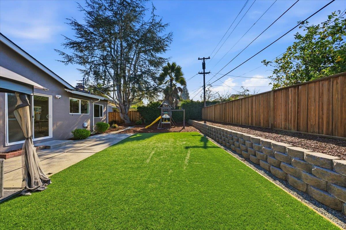 Detail Gallery Image 103 of 130 For 10305 Norwich Ave, Cupertino,  CA 95014 - 4 Beds | 2 Baths