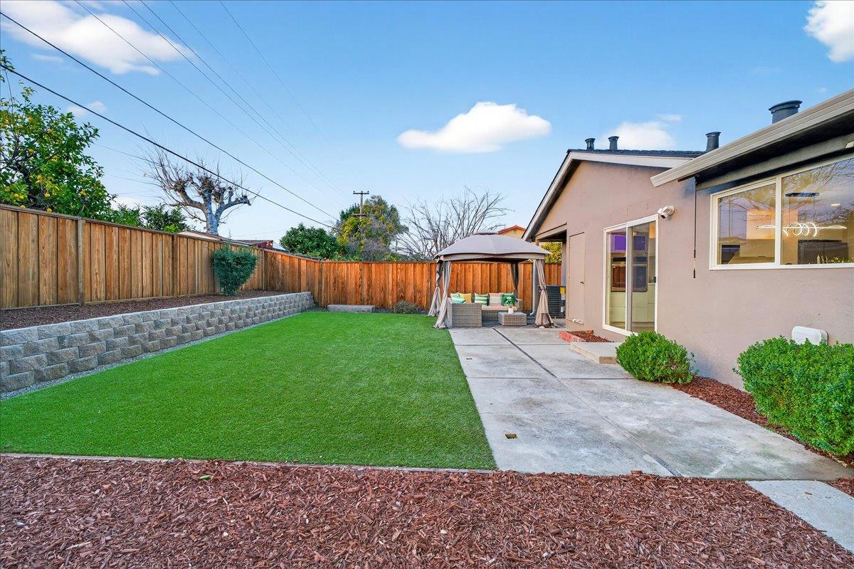 Detail Gallery Image 111 of 130 For 10305 Norwich Ave, Cupertino,  CA 95014 - 4 Beds | 2 Baths