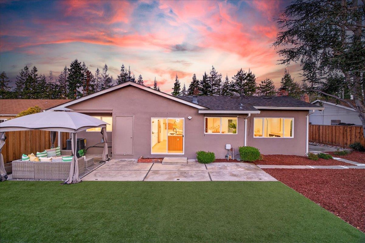 Detail Gallery Image 117 of 130 For 10305 Norwich Ave, Cupertino,  CA 95014 - 4 Beds | 2 Baths