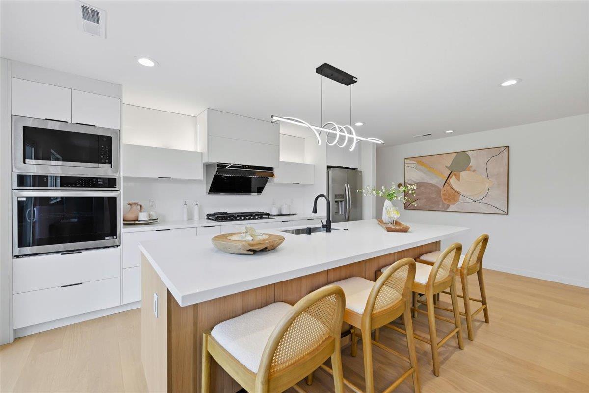 Detail Gallery Image 20 of 130 For 10305 Norwich Ave, Cupertino,  CA 95014 - 4 Beds | 2 Baths