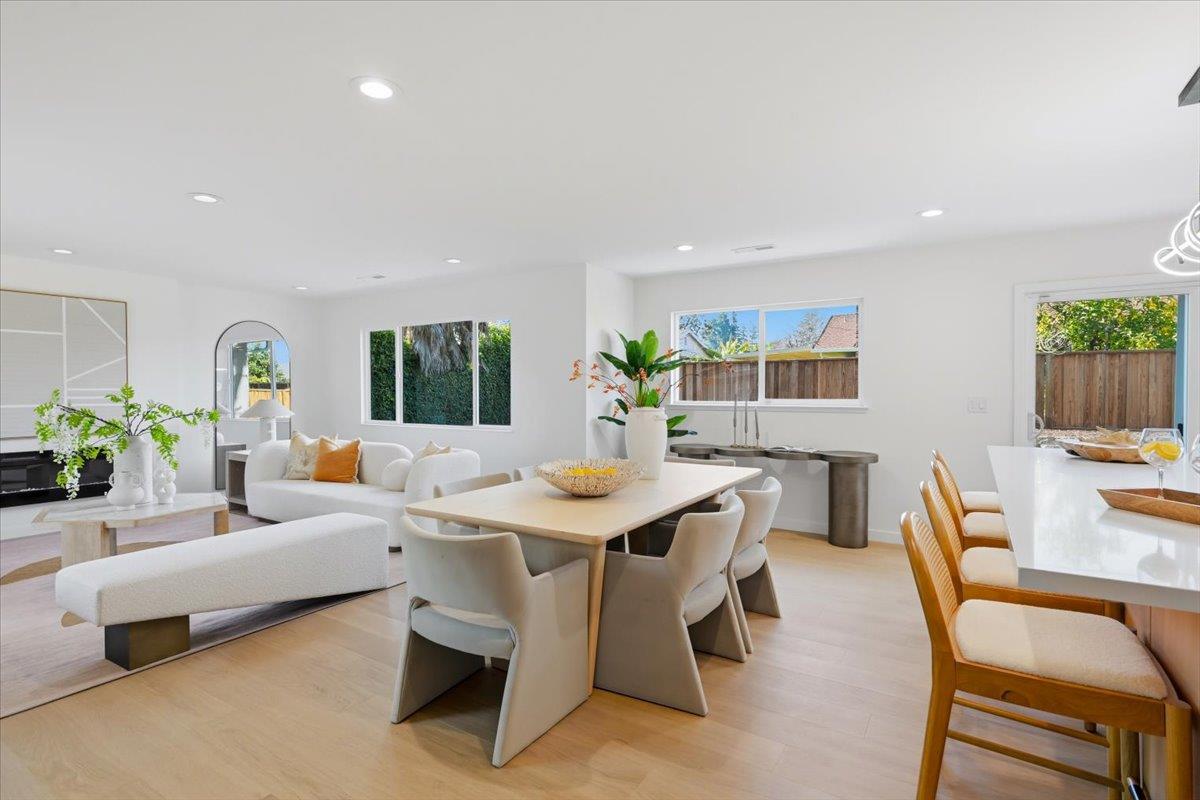 Detail Gallery Image 22 of 130 For 10305 Norwich Ave, Cupertino,  CA 95014 - 4 Beds | 2 Baths