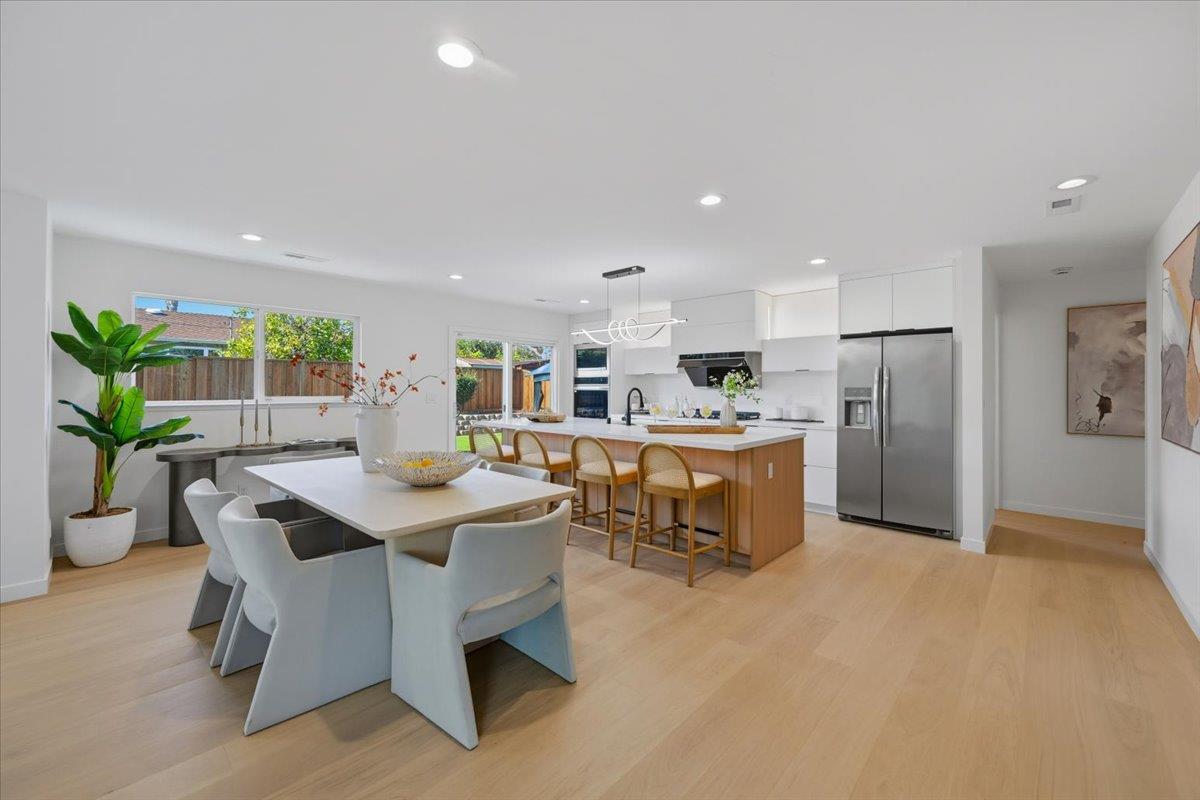 Detail Gallery Image 29 of 130 For 10305 Norwich Ave, Cupertino,  CA 95014 - 4 Beds | 2 Baths