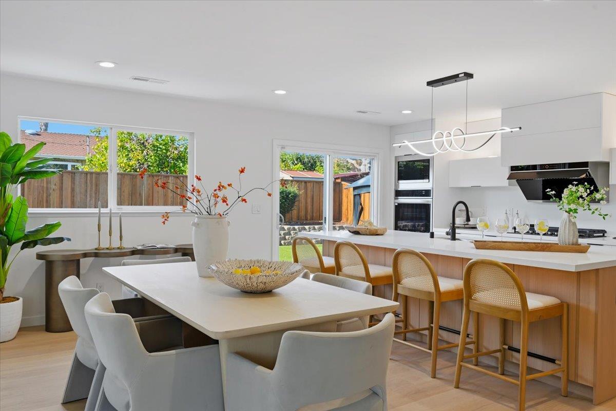 Detail Gallery Image 30 of 130 For 10305 Norwich Ave, Cupertino,  CA 95014 - 4 Beds | 2 Baths