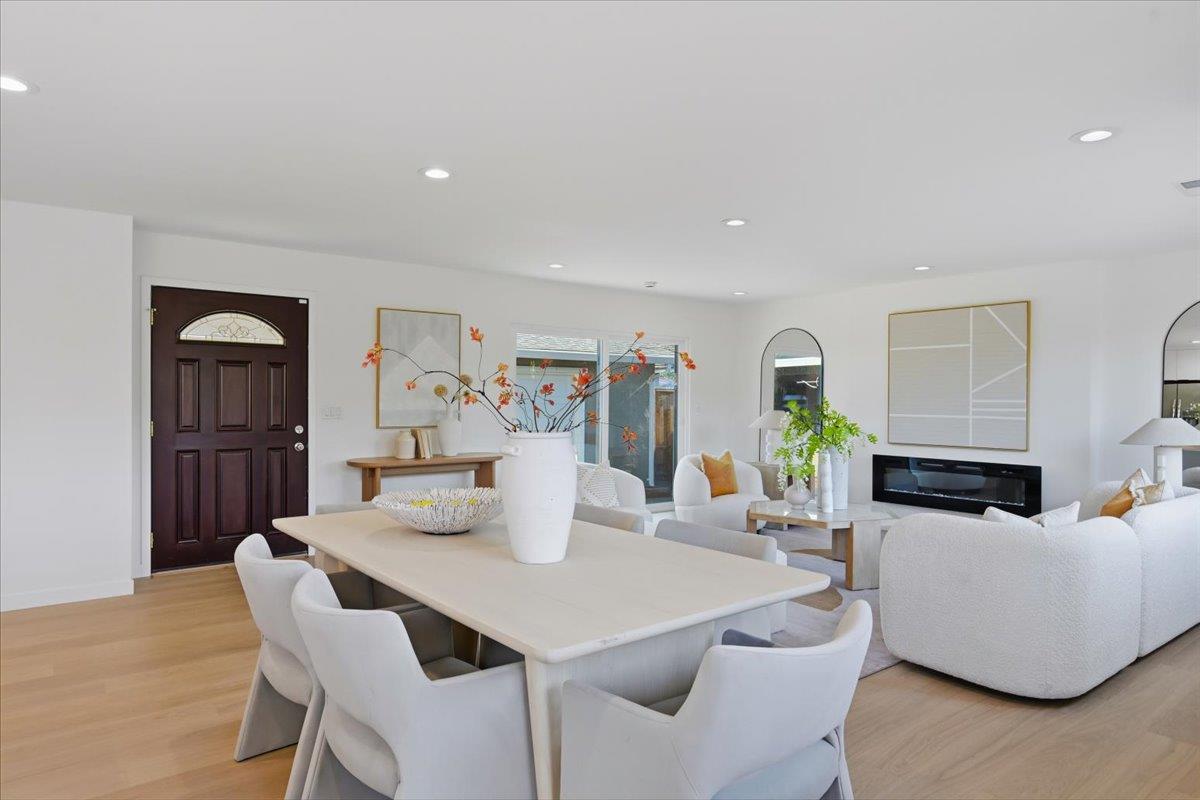 Detail Gallery Image 34 of 130 For 10305 Norwich Ave, Cupertino,  CA 95014 - 4 Beds | 2 Baths