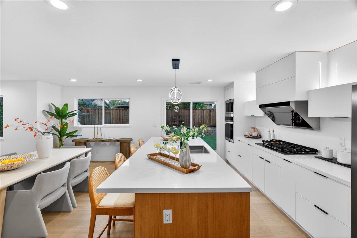 Detail Gallery Image 43 of 130 For 10305 Norwich Ave, Cupertino,  CA 95014 - 4 Beds | 2 Baths