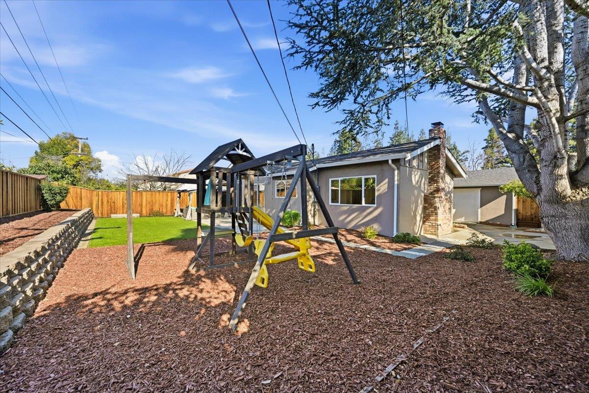 Detail Gallery Image 97 of 130 For 10305 Norwich Ave, Cupertino,  CA 95014 - 4 Beds | 2 Baths