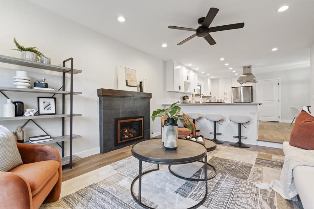 Detail Gallery Image 15 of 66 For 131 Yawl Ct, Foster City,  CA 94404 - 7 Beds | 3 Baths