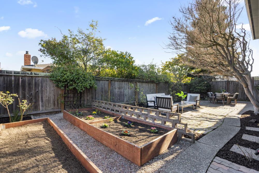 Detail Gallery Image 21 of 66 For 131 Yawl Ct, Foster City,  CA 94404 - 7 Beds | 3 Baths