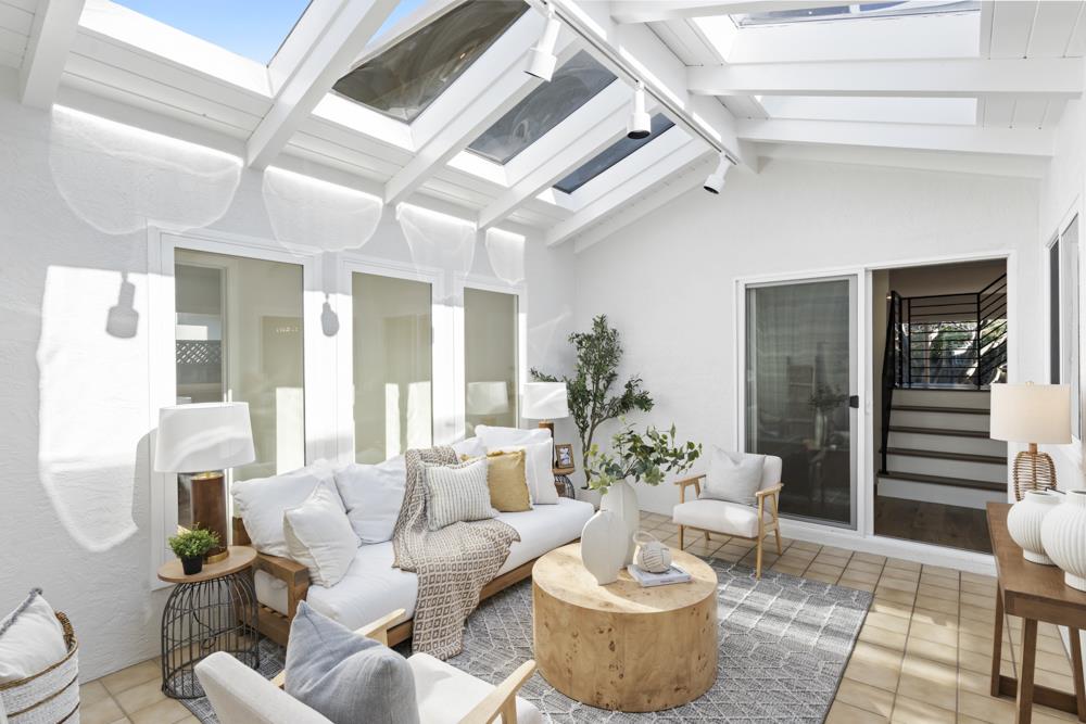 Detail Gallery Image 3 of 66 For 131 Yawl Ct, Foster City,  CA 94404 - 7 Beds | 3 Baths