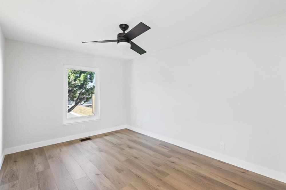 Detail Gallery Image 30 of 66 For 131 Yawl Ct, Foster City,  CA 94404 - 7 Beds | 3 Baths