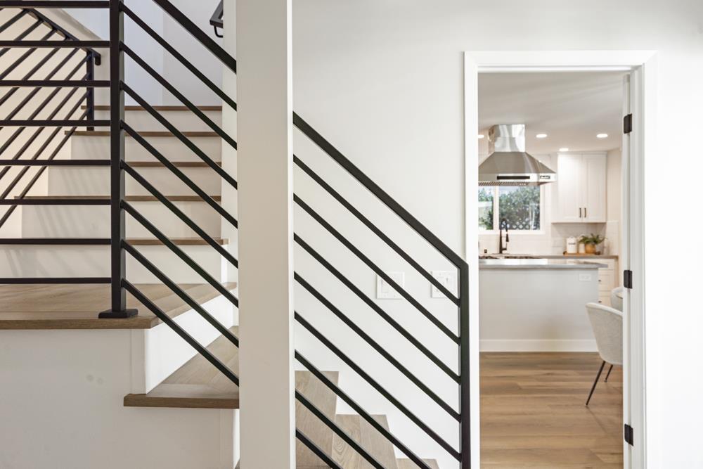 Detail Gallery Image 37 of 66 For 131 Yawl Ct, Foster City,  CA 94404 - 7 Beds | 3 Baths