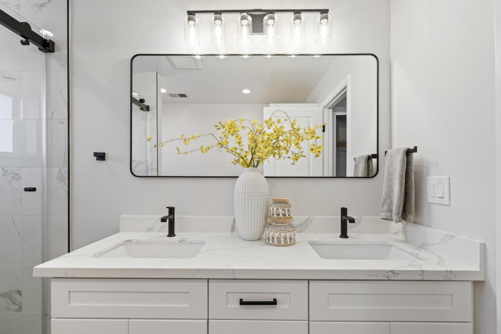 Detail Gallery Image 51 of 66 For 131 Yawl Ct, Foster City,  CA 94404 - 7 Beds | 3 Baths