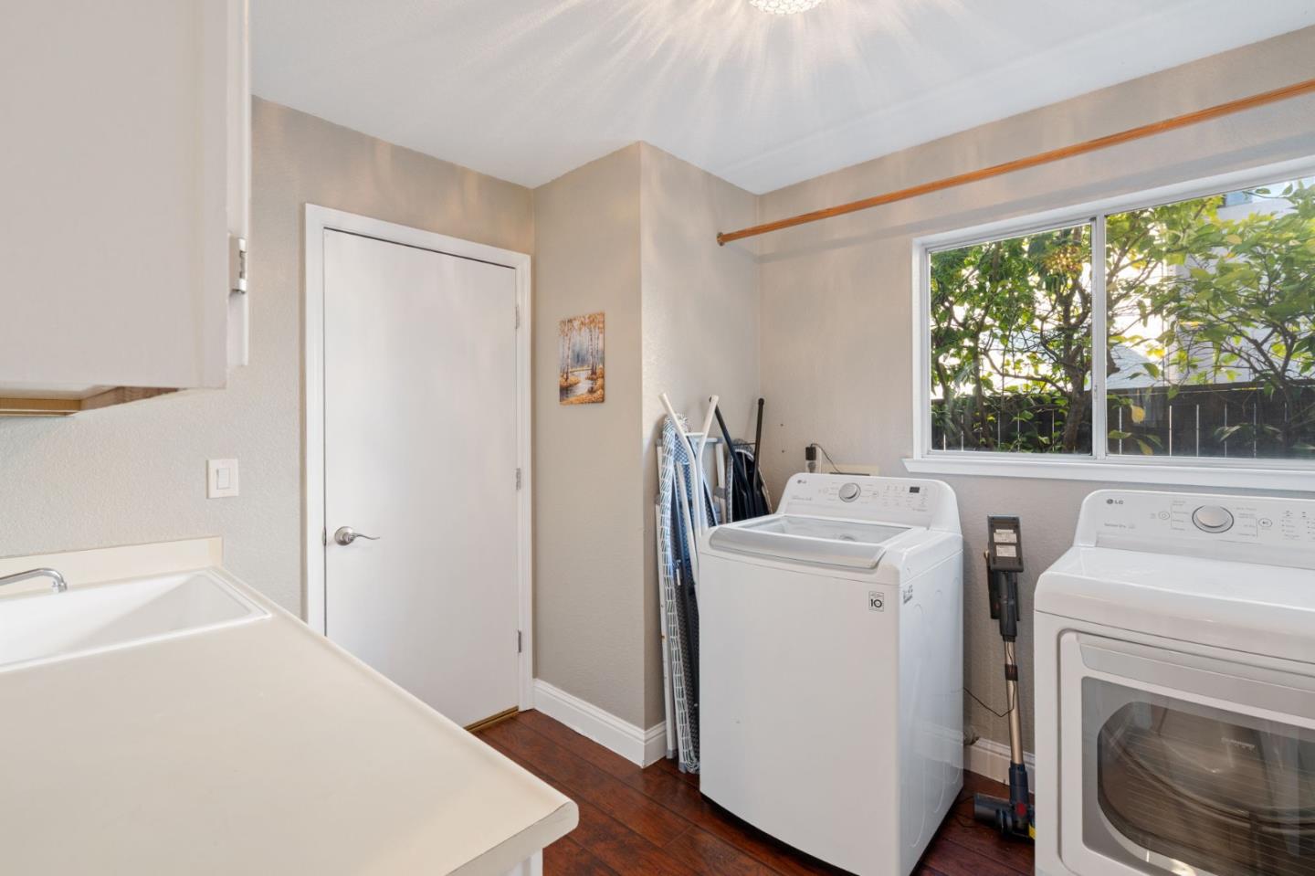 Detail Gallery Image 23 of 30 For 3335 Sandalwood Rd, Rocklin,  CA 95765 - 4 Beds | 2/1 Baths