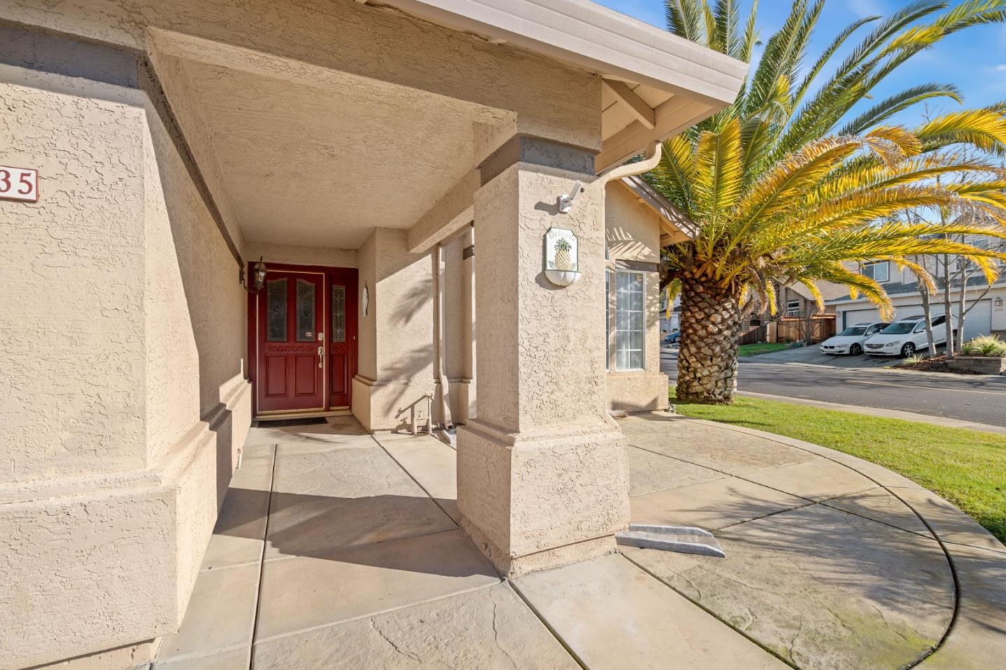 Detail Gallery Image 3 of 30 For 3335 Sandalwood Rd, Rocklin,  CA 95765 - 4 Beds | 2/1 Baths