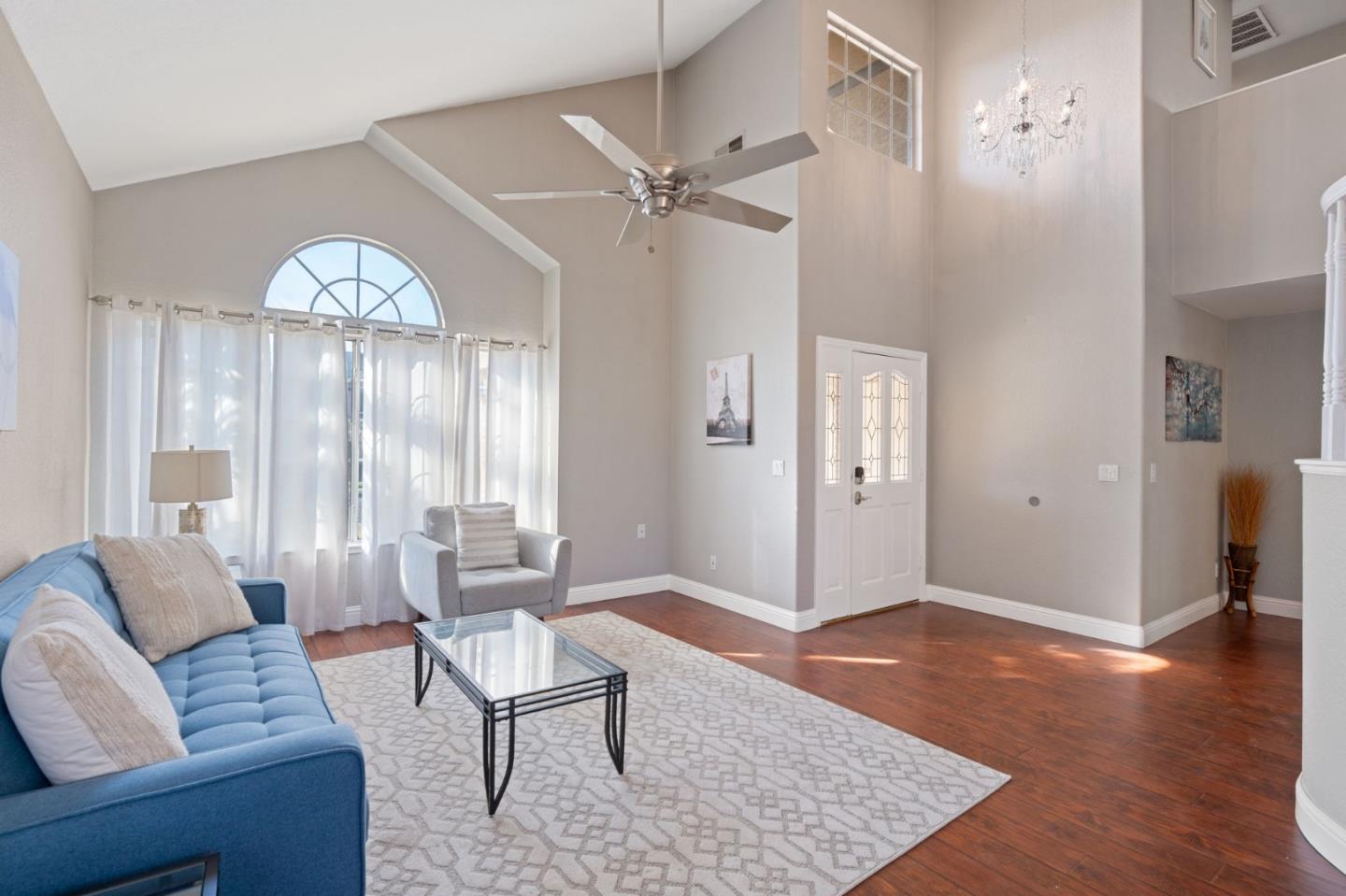 Detail Gallery Image 4 of 30 For 3335 Sandalwood Rd, Rocklin,  CA 95765 - 4 Beds | 2/1 Baths