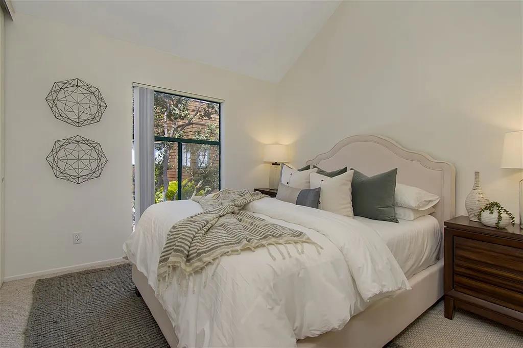 Detail Gallery Image 12 of 14 For 4435 Nobel Dr, San Diego,  CA 92122 - 2 Beds | 2 Baths
