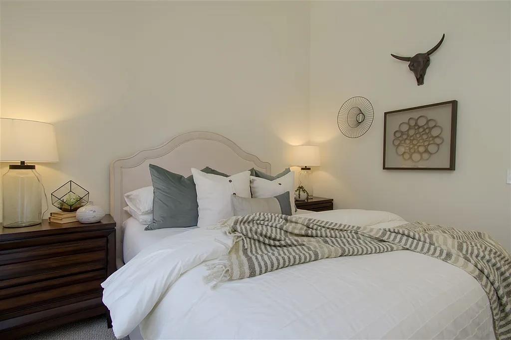 Detail Gallery Image 13 of 14 For 4435 Nobel Dr, San Diego,  CA 92122 - 2 Beds | 2 Baths