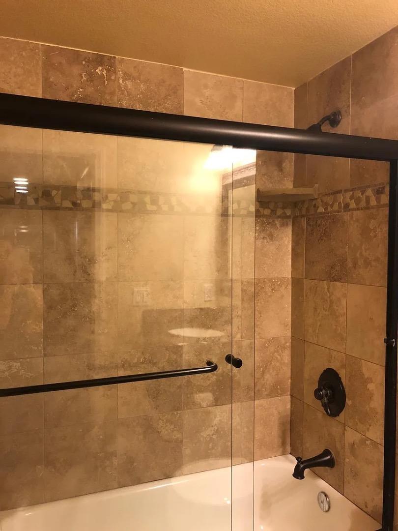 Detail Gallery Image 6 of 7 For 3937 Nobel Dr, San Diego,  CA 92122 - 1 Beds | 1 Baths