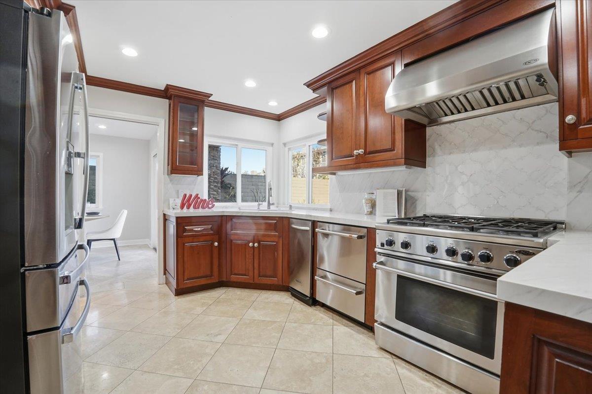 Detail Gallery Image 20 of 42 For 18874 Mount Cimarron St, Fountain Valley,  CA 92708 - 4 Beds | 3 Baths