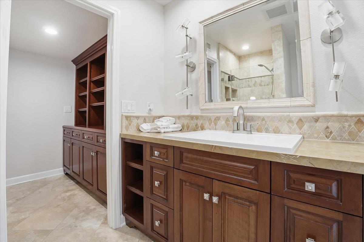 Detail Gallery Image 33 of 42 For 18874 Mount Cimarron St, Fountain Valley,  CA 92708 - 4 Beds | 3 Baths