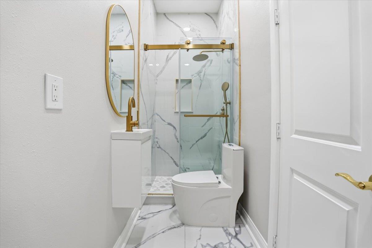 Detail Gallery Image 37 of 42 For 18874 Mount Cimarron St, Fountain Valley,  CA 92708 - 4 Beds | 3 Baths