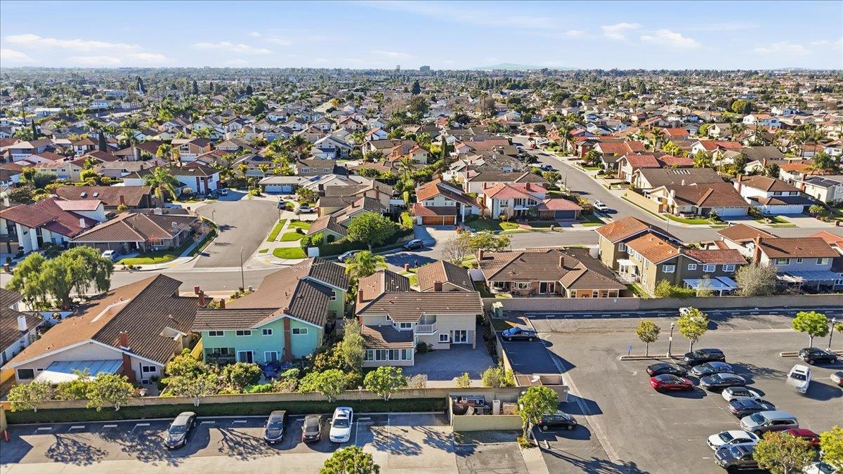 Detail Gallery Image 42 of 42 For 18874 Mount Cimarron St, Fountain Valley,  CA 92708 - 4 Beds | 3 Baths